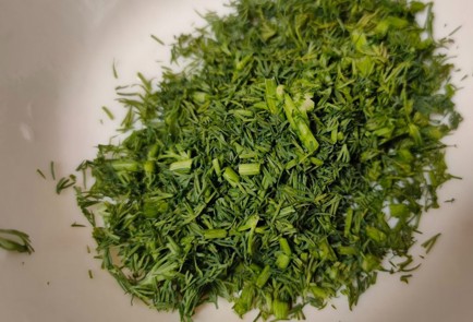 Фото шага рецепта Пирог с фаршем из индейки картофелем и яйцом со сметанным соусом 188962 шаг 24