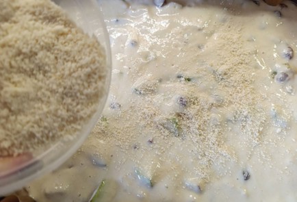 Фото шага рецепта Пирог с грушами в духовке 190614 шаг 13  