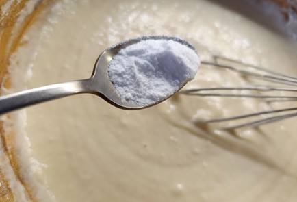 Фото шага рецепта Пирог с грушами в духовке 190614 шаг 7  