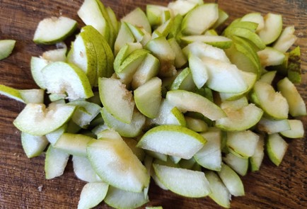 Фото шага рецепта Пирог с грушами в духовке 190614 шаг 8  