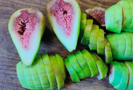 Фото шага рецепта Пирог с инжиром 189944 шаг 13