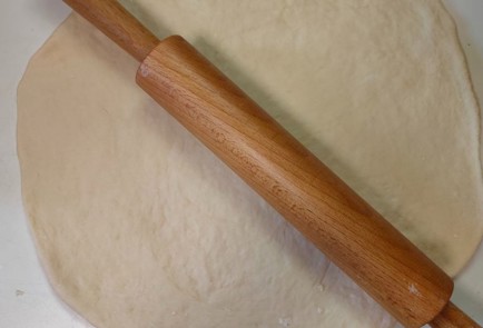 Фото шага рецепта Пирог с капустой зеленым горошком и яйцом 188842 шаг 20  