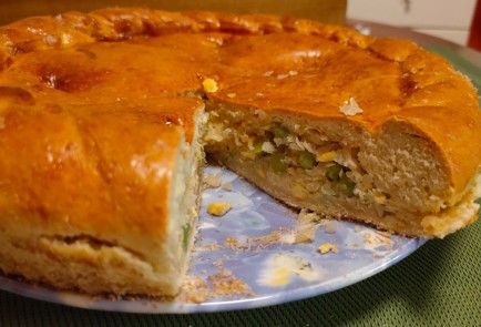 Фото шага рецепта Пирог с капустой зеленым горошком и яйцом 188842 шаг 33  