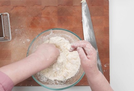 Фото шага рецепта Пирог с капустой 174437 шаг 3  