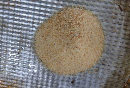 Фото шага рецепта Пирог с клубникой и ежевикой 186527 шаг 5  