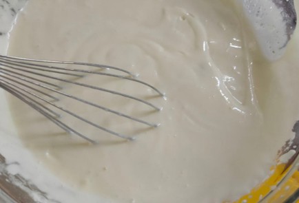 Фото шага рецепта Пирог с клубникой и сливками 176365 шаг 14  