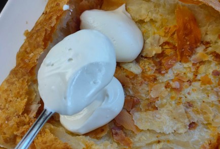 Фото шага рецепта Пирог с клубникой и сливками 176365 шаг 15  