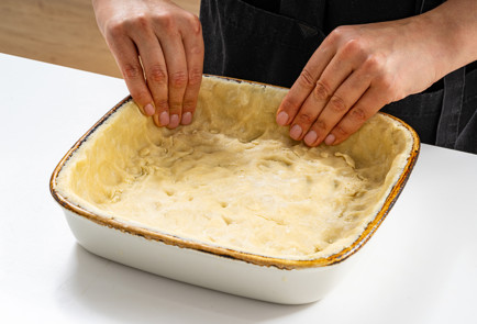 Фото шага рецепта Пирог с консервированной рыбой и капустой 190261 шаг 12  