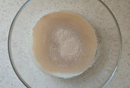 Фото шага рецепта Пирог с консервированным тунцом 186495 шаг 5  