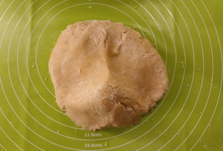 Фото шага рецепта Пирог с красной смородиной 190972 шаг 10  