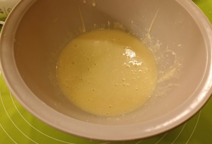 Фото шага рецепта Пирог с красной смородиной 190972 шаг 12  