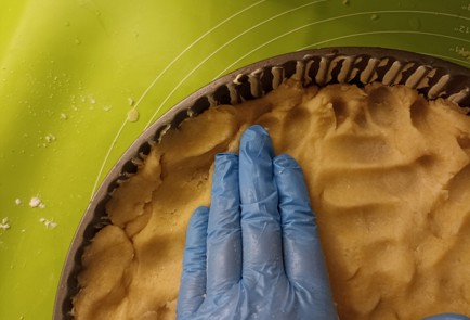 Фото шага рецепта Пирог с красной смородиной 190972 шаг 14  