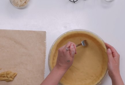 Фото шага рецепта Пирог с крыжовником 152595 шаг 8  