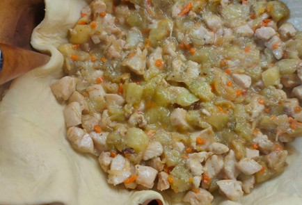 Фото шага рецепта Пирог с курицей и баклажаном 191173 шаг 13  