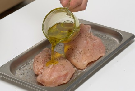 Фото шага рецепта Пирог с курицей 140058 шаг 1  