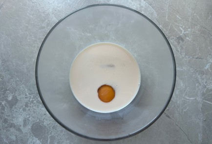 Фото шага рецепта Пирог с малиной 189789 шаг 2