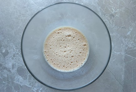 Фото шага рецепта Пирог с малиной 189789 шаг 3