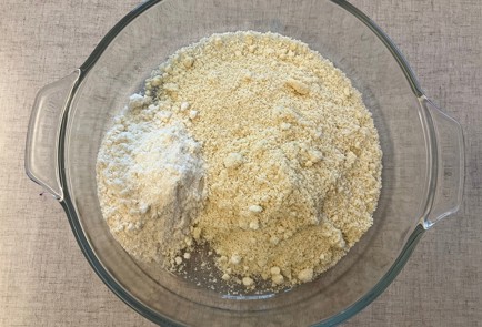 Фото шага рецепта Пирог с манго и бананами 176351 шаг 4  