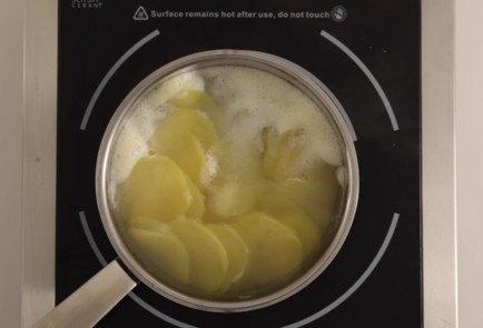 Фото шага рецепта Пирог с налимом 69617 шаг 1  