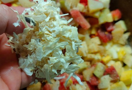 Фото шага рецепта Пирог с овощами на слоеном тесте 190377 шаг 11  