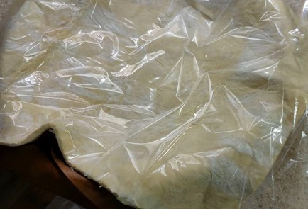 Фото шага рецепта Пирог с овощами на слоеном тесте 190377 шаг 13  