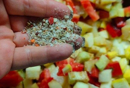 Фото шага рецепта Пирог с овощами на слоеном тесте 190377 шаг 9  