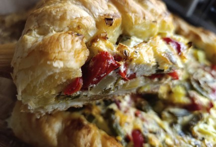 Фото шага рецепта Пирог из слоеного теста 190579 шаг 22  