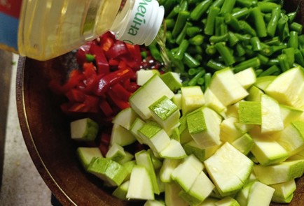 Фото шага рецепта Пирог из слоеного теста 190579 шаг 7  