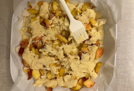 Фото шага рецепта Пирог с персиками и грушами 186581 шаг 10  