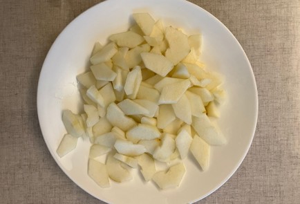 Фото шага рецепта Пирог с персиками и грушами 186581 шаг 2  