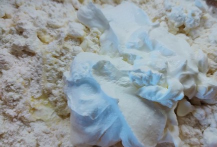 Фото шага рецепта Пирог с персиками на творожном тесте 189946 шаг 8  