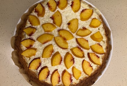 Фото шага рецепта Пирог с творогом и нектаринами 189996 шаг 13  