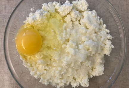 Фото шага рецепта Пирог с творогом и нектаринами 189996 шаг 7  