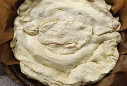 Фото шага рецепта Пирог с творогом и шпинатом 190870 шаг 12  