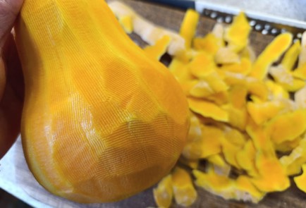 Фото шага рецепта Пирог из слоеного теста с творогом и тыквой 190670 шаг 2