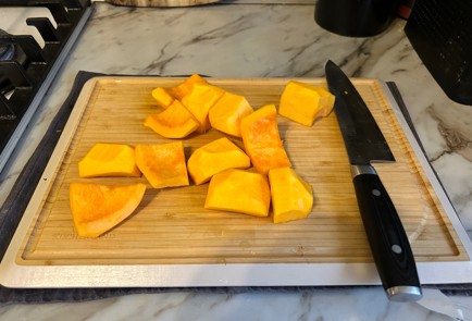 Фото шага рецепта Пирог с тыквой и сыром 190815 шаг 2