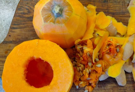 Фото шага рецепта Пирог с тыквой 190399 шаг 2  