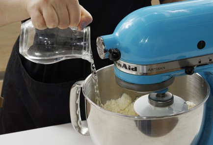 Фото шага рецепта Пирог с вареньем 152921 шаг 4  