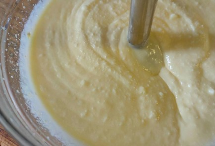 Фото шага рецепта Пирог с вишней и творожным кремом 189156 шаг 15  