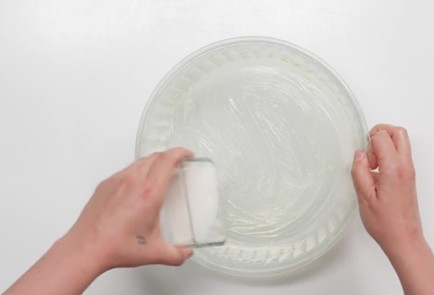 Фото шага рецепта Пирог с вишней 152596 шаг 4  