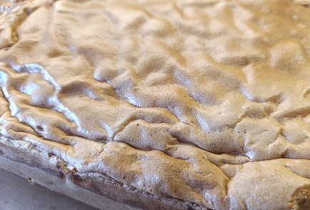 Фото шага рецепта Пирог с яблоками и изюмом 190610 шаг 20  