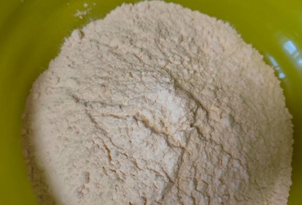 Фото шага рецепта Пирог с яблоками и корицей на постном тесте 188925 шаг 2  