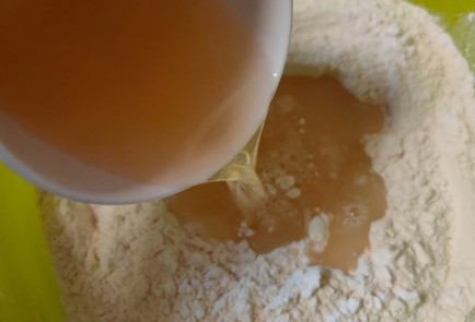 Фото шага рецепта Пирог с яблоками и корицей на постном тесте 188925 шаг 7  