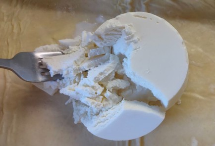 Фото шага рецепта Пирог с яблоками и рикоттой 191481 шаг 6  