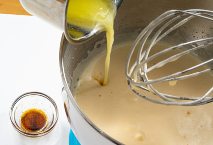 Фото шага рецепта Пирог с яблоками крамбл 190334 шаг 4  