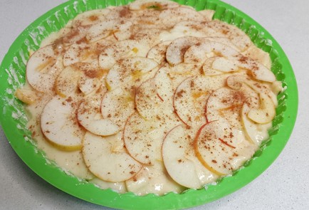 Фото шага рецепта Пирог с яблоками на кефире 191553 шаг 10