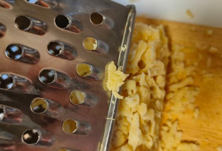 Фото шага рецепта Пирог с заварным кремом и яблоками 188957 шаг 31  