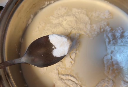 Фото шага рецепта Пирог с заварным кремом и яблоками 188957 шаг 5  