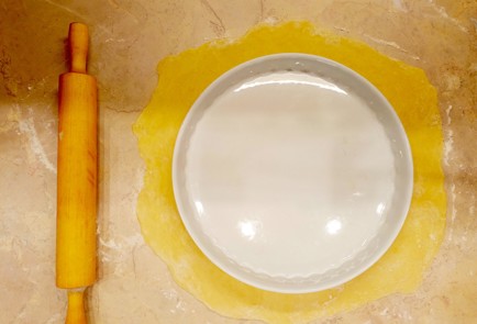 Фото шага рецепта Пирог со сладким перцем и сосисками 186998 шаг 4  