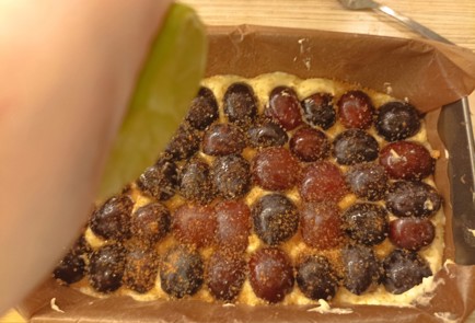 Фото шага рецепта Пирог со сливами 191583 шаг 14  